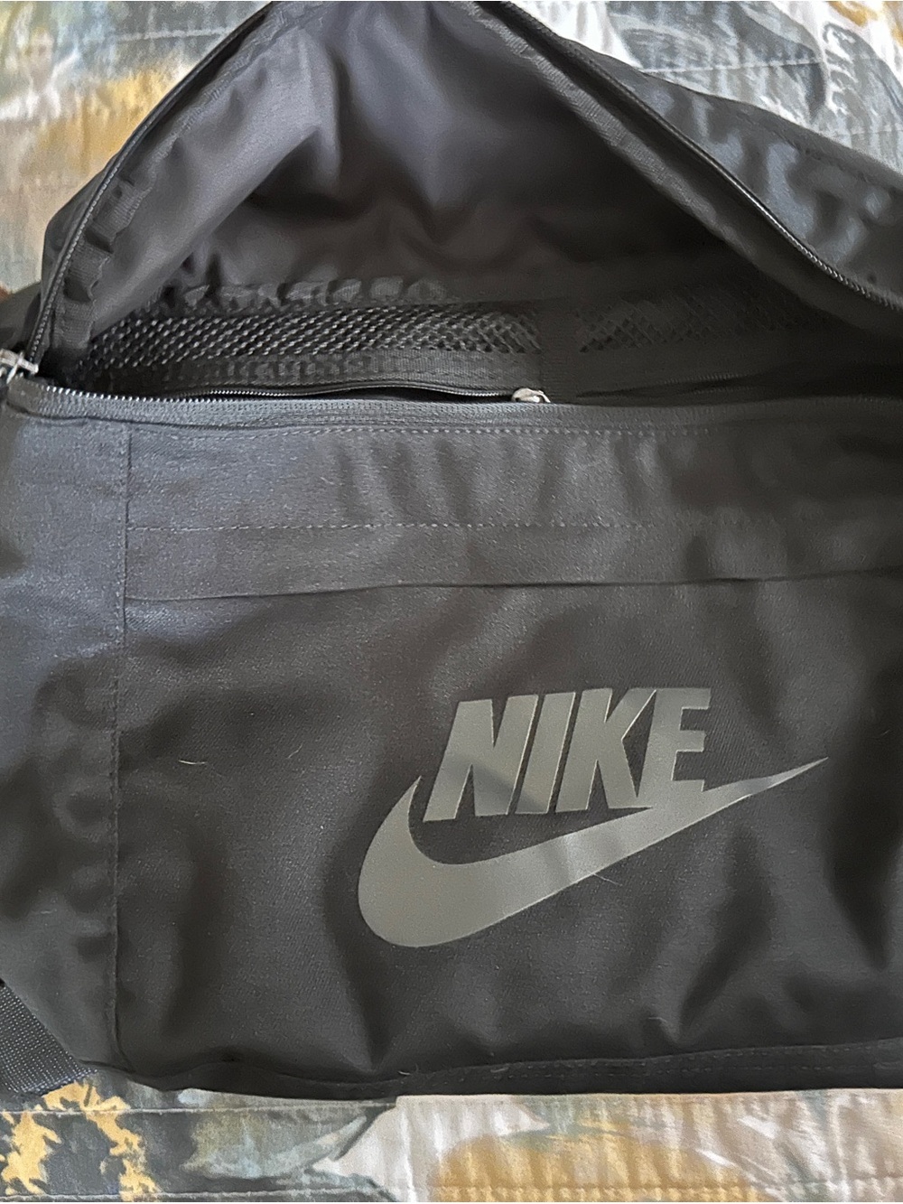 Nike Black Duffel CROSSBODY BAG  with Reflective Logo